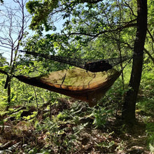 Charger l'image dans la galerie, hamac moustiquaire en dessous d'un hamac filaire