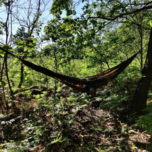 Charger l&#39;image dans la galerie, hamac parachute vert en foret
